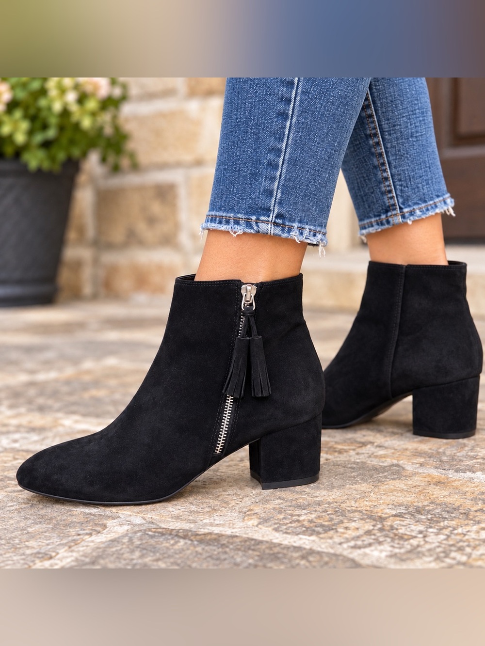 Ann Taylor Kyle Suede Tassel Block Heel Ankle Bootie Women’s Size 10